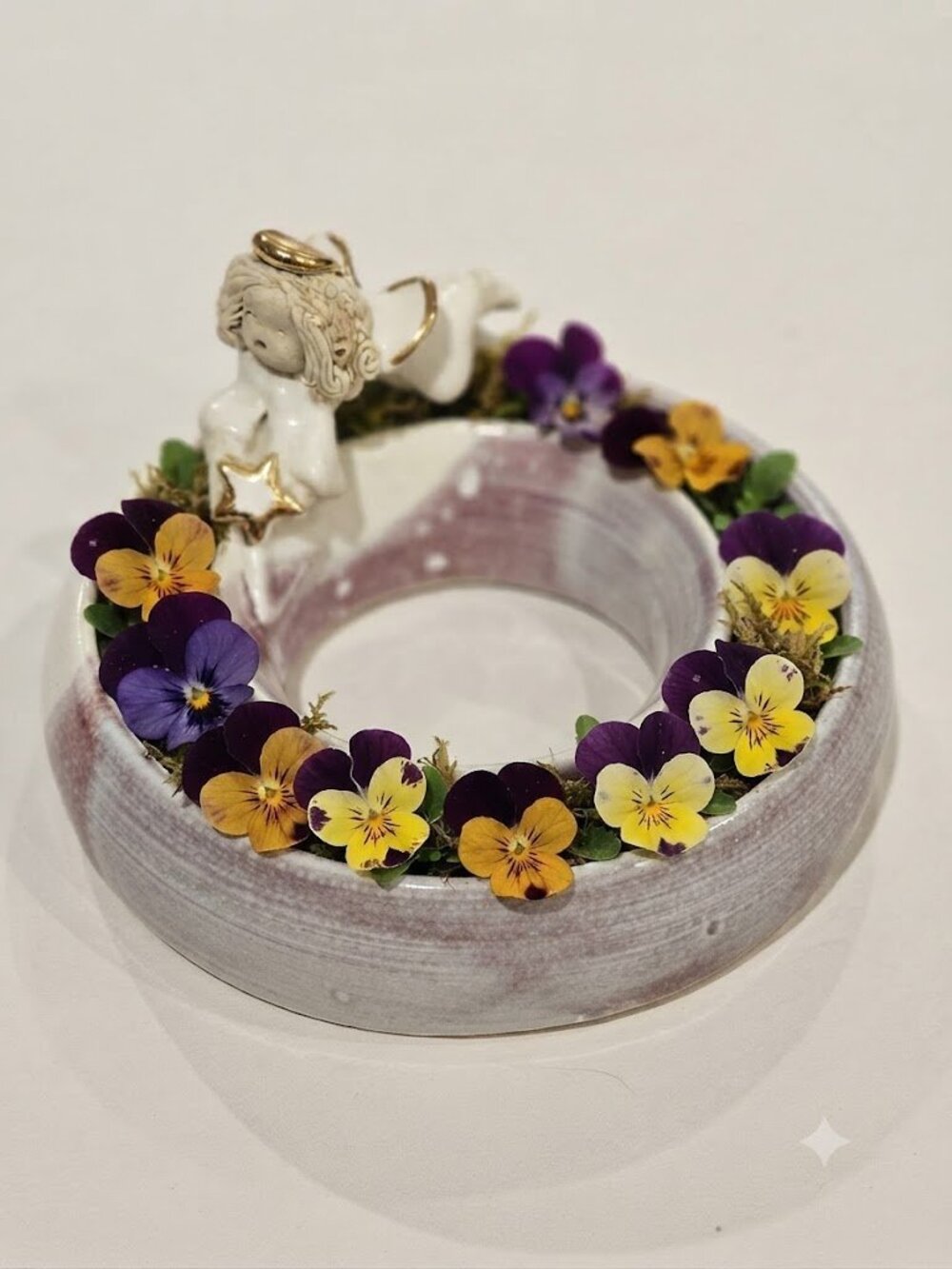 Ceramic Angel Posy Ring in Lavender and White with Gold Accent